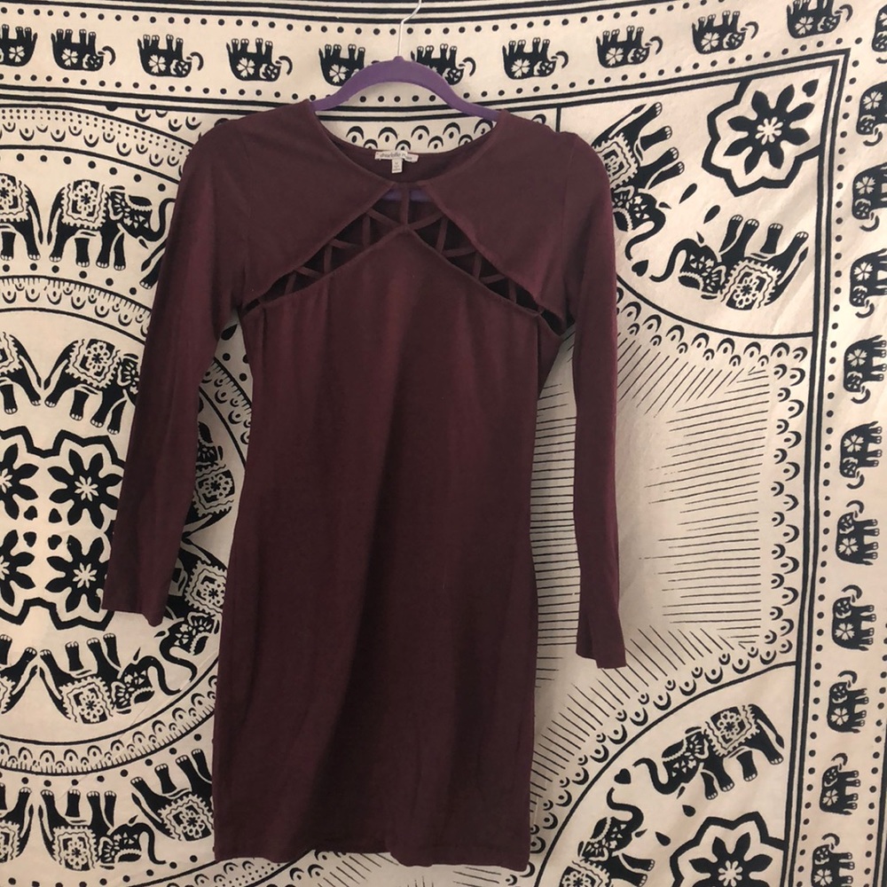 Burgundy Body con dress